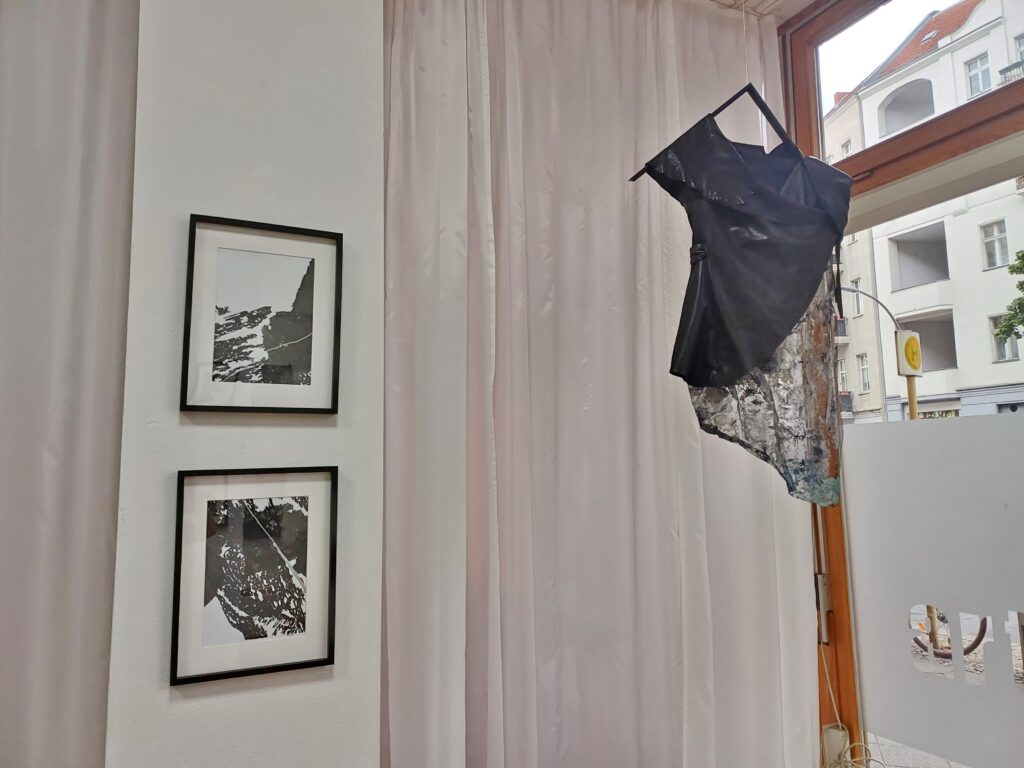 Monika Kostrzewa, „Formy i struktury / Linia czasu”, Projektraum art.endart, Berlin, 27.06.2026. Foto © Urszula Usakowska-Wolff