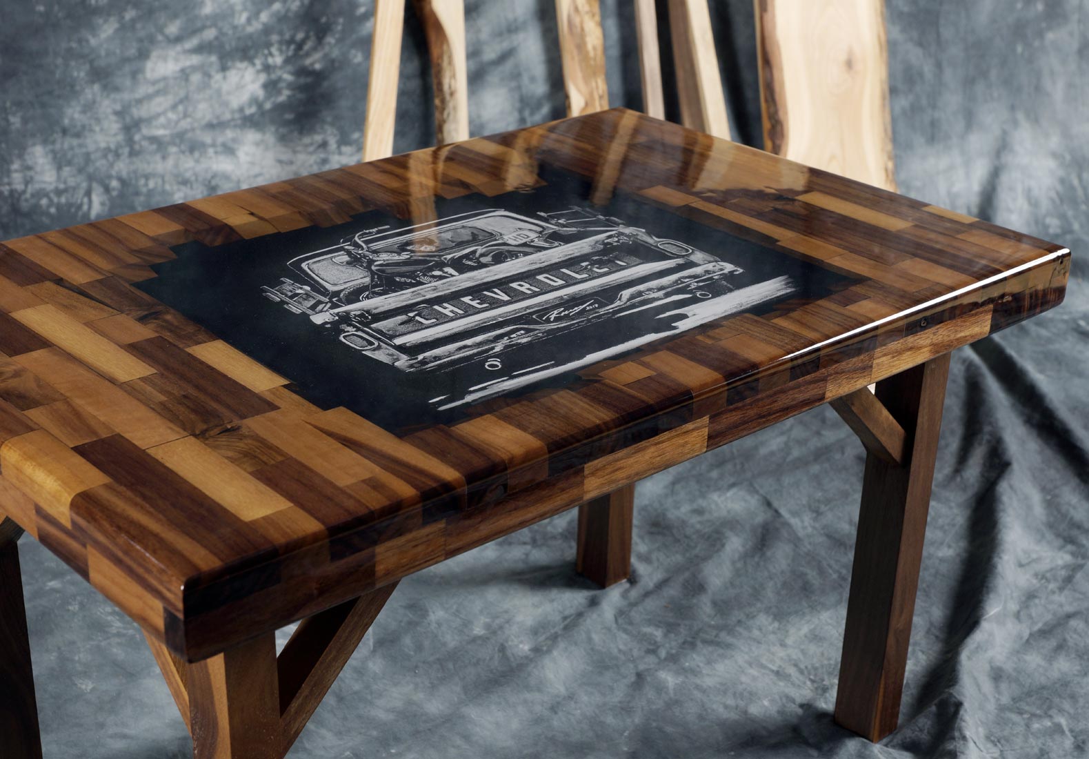 Tische und Möbel aus Epoxidharz und Holz Unique Resin-River-Table