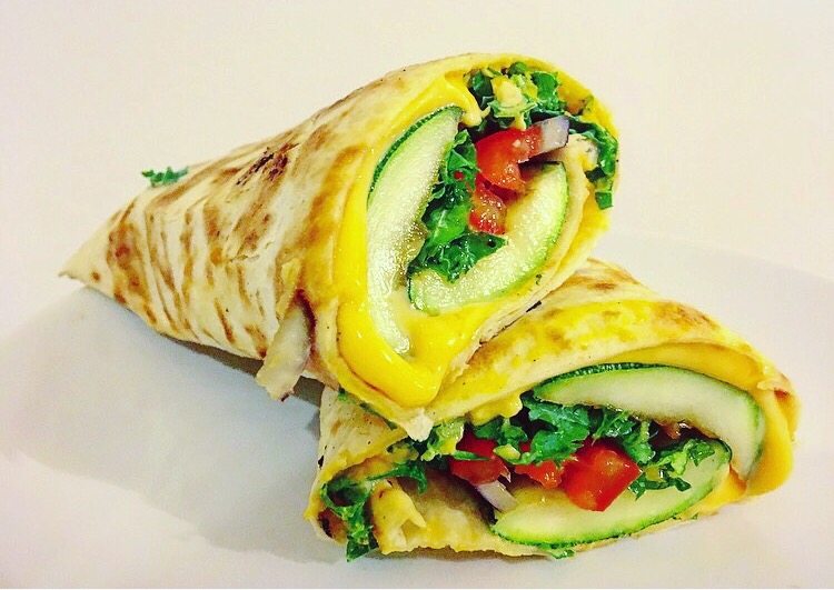 wrap met boerenkool en hummus