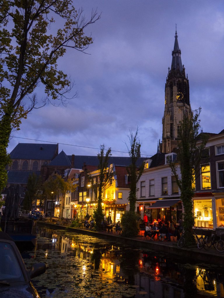 DELFT BY NIGHT