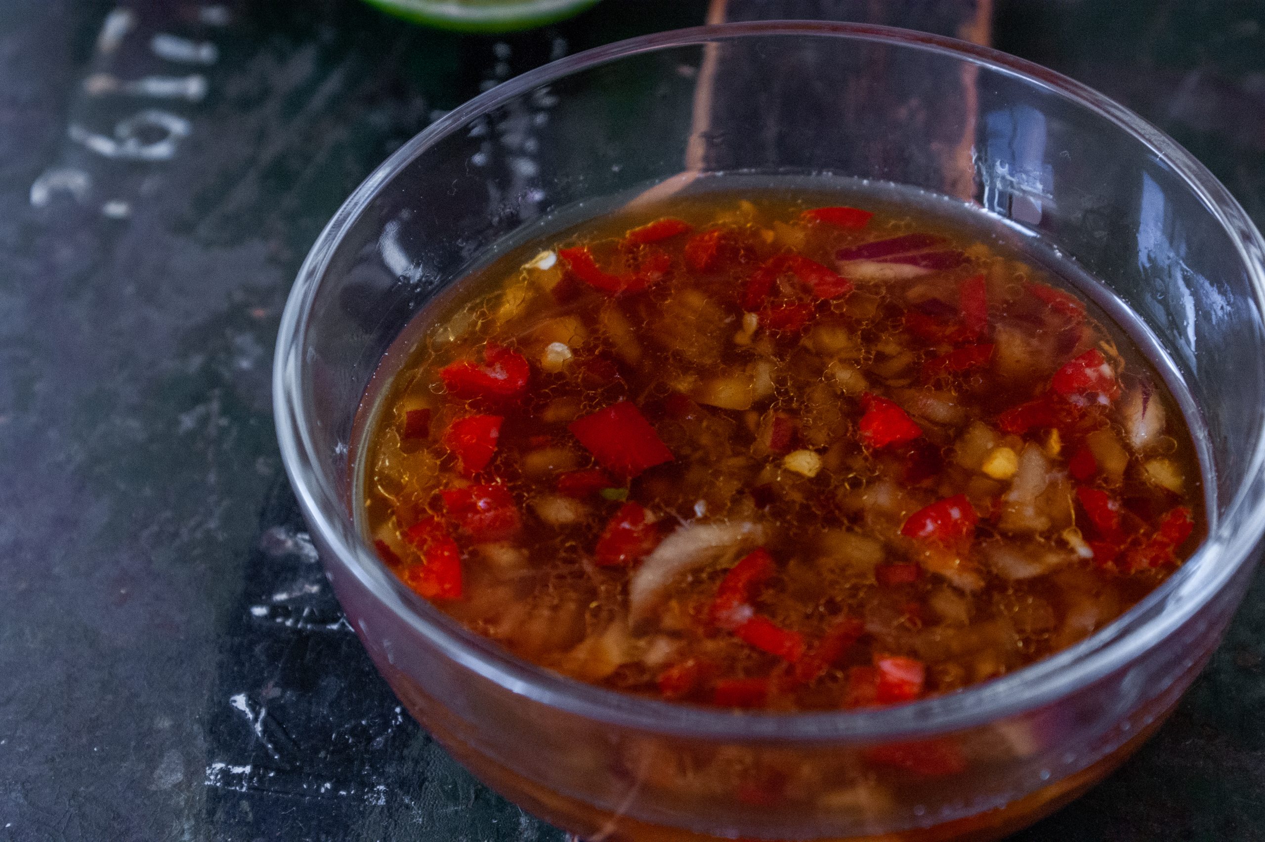 Vietnamese dressing voor bij salade en springrolls