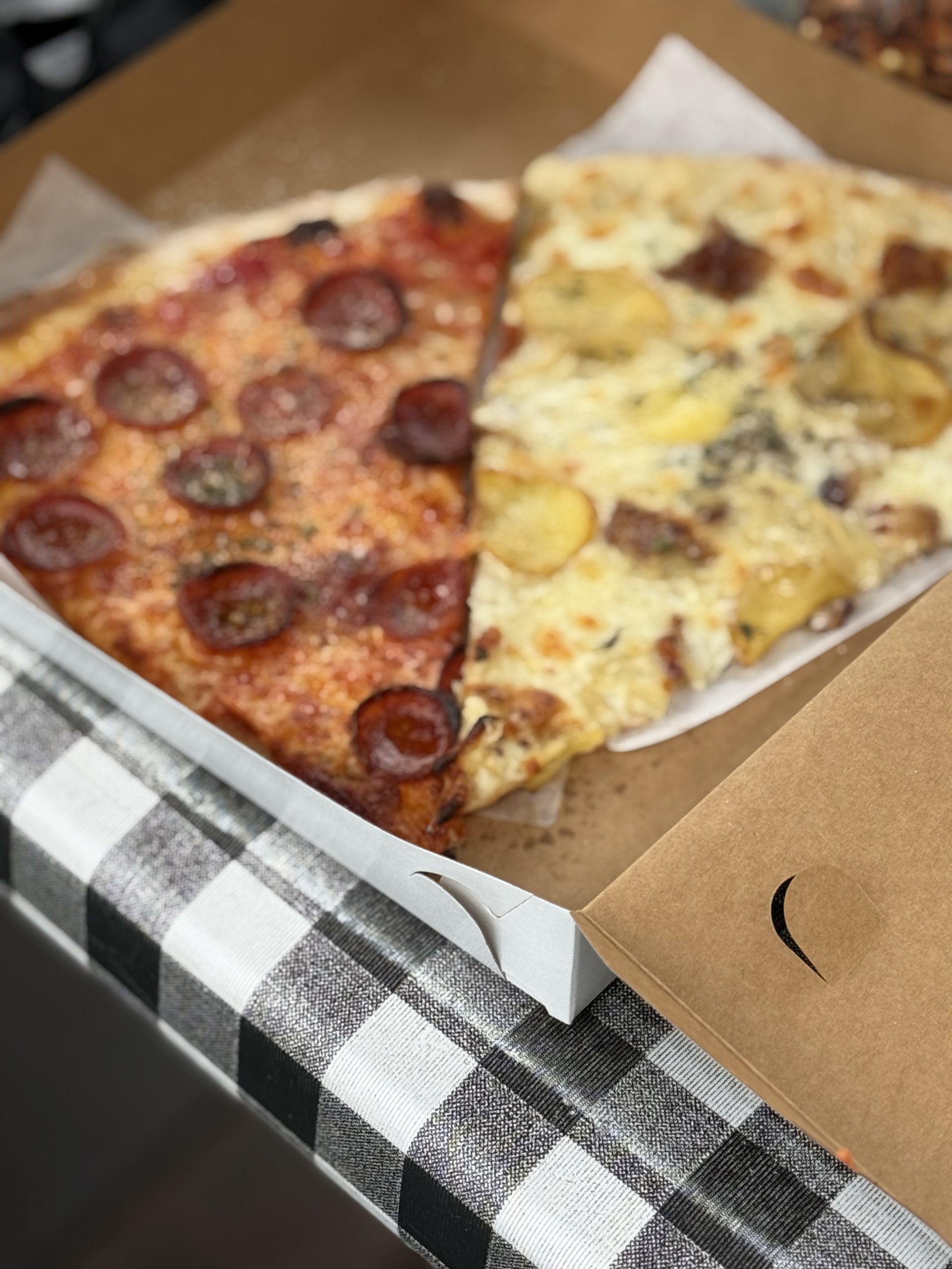 El Segundo Slice and Pint