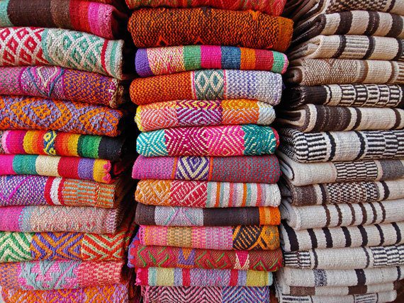 Alpaca textiles ideas for your decoration 10