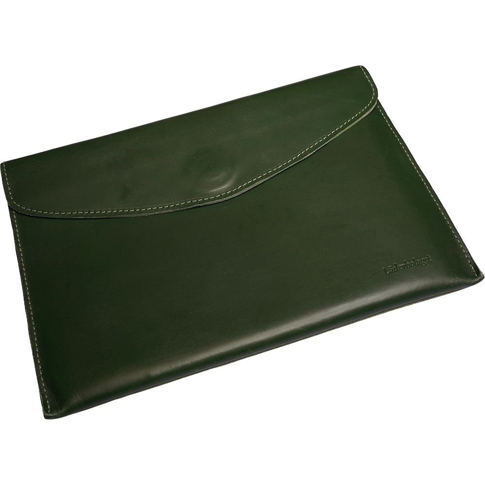 Datorfodral-vegetabiliskt-lader-racing-green