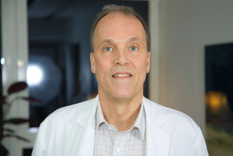 Dr Jan Lindén
