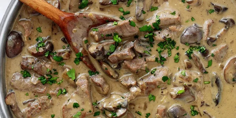 Boeuf_stroganoff_Stroganov_recette_facile_rapide_1_680