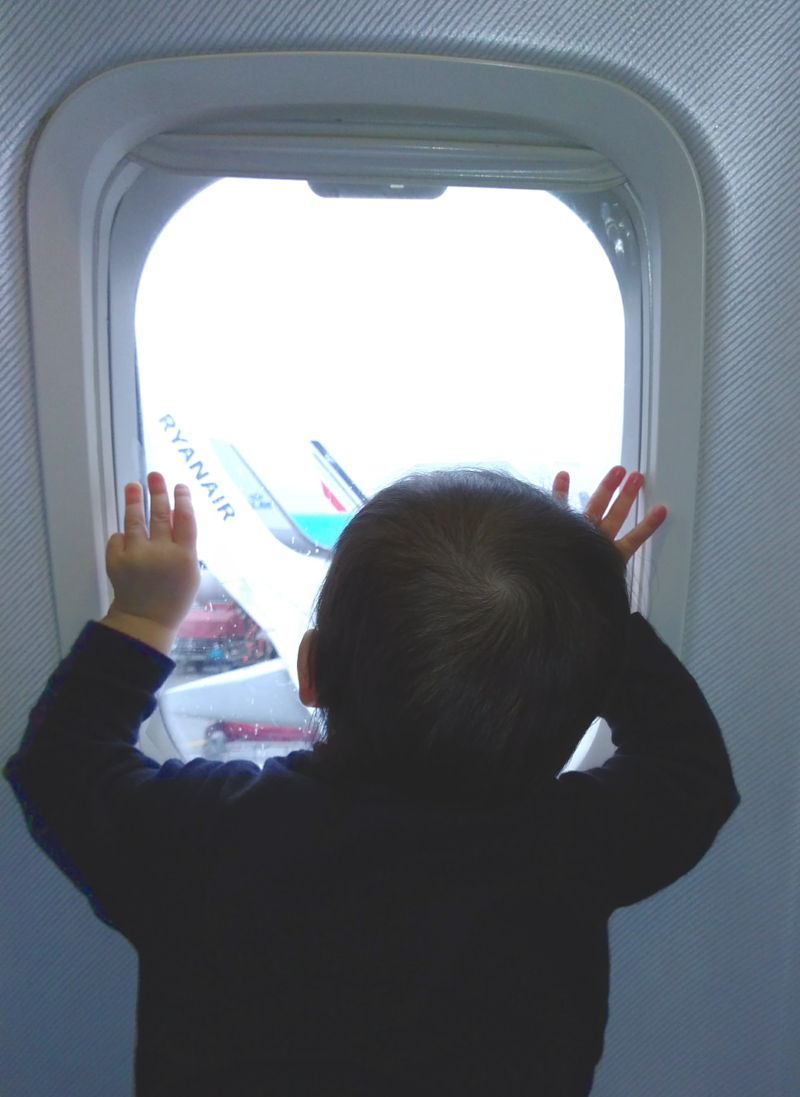 Viajar Avión con un bebé: 23 dudas resueltas ⋆ Taisa te cuenta