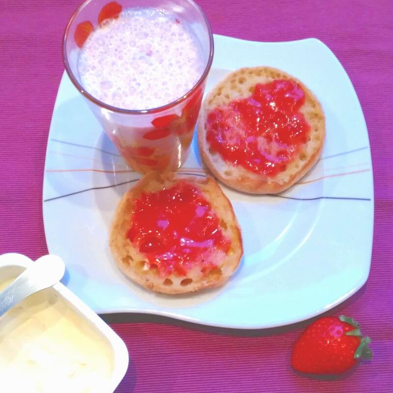 Desayunos saludables - Tostadas con compota de fresa