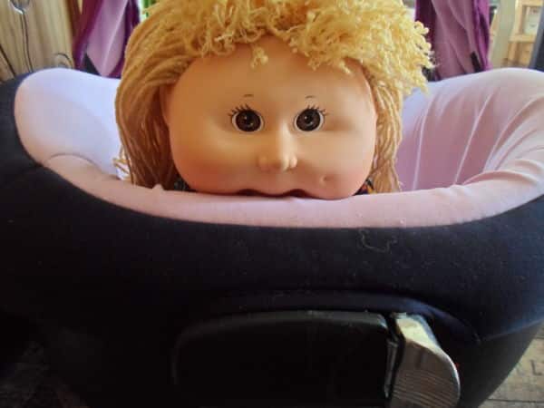 Fortalecer el cuello del bebé boca abajo en el carro