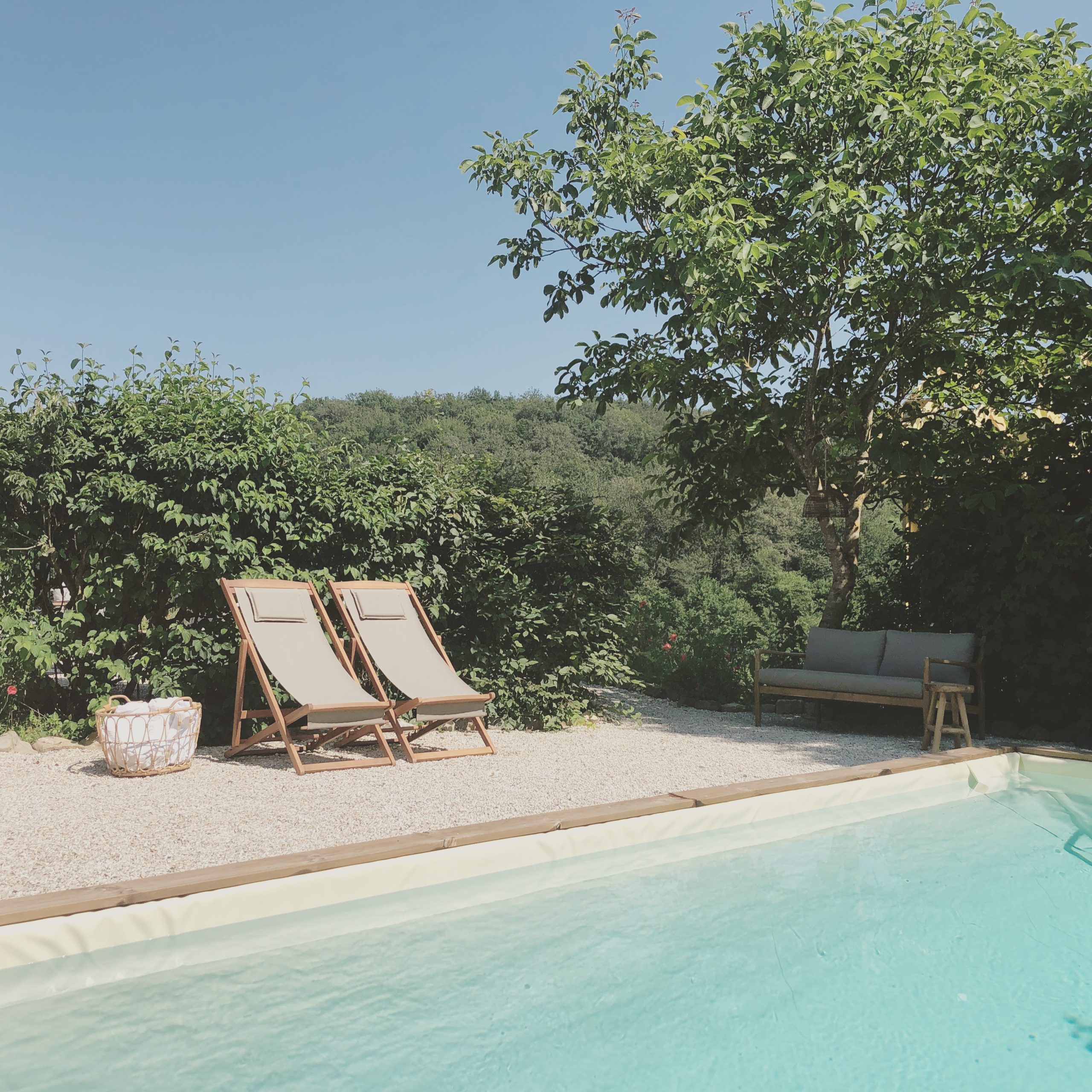 Piscine chauffee chambre d'hôtes La Source Bourgogne