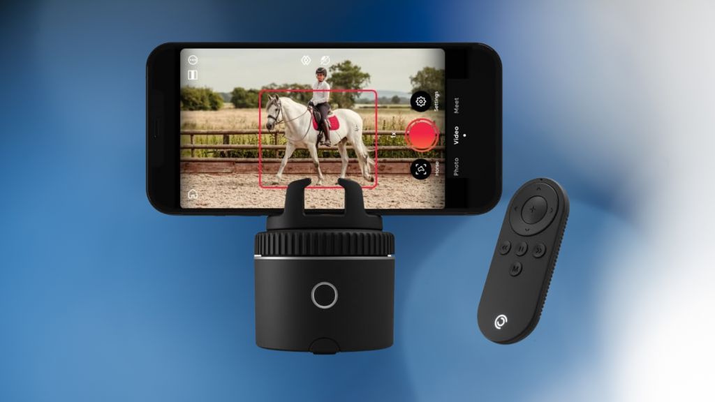 Enter the Pivo Pod, a smart, interactive device that acts as your personal photographer.