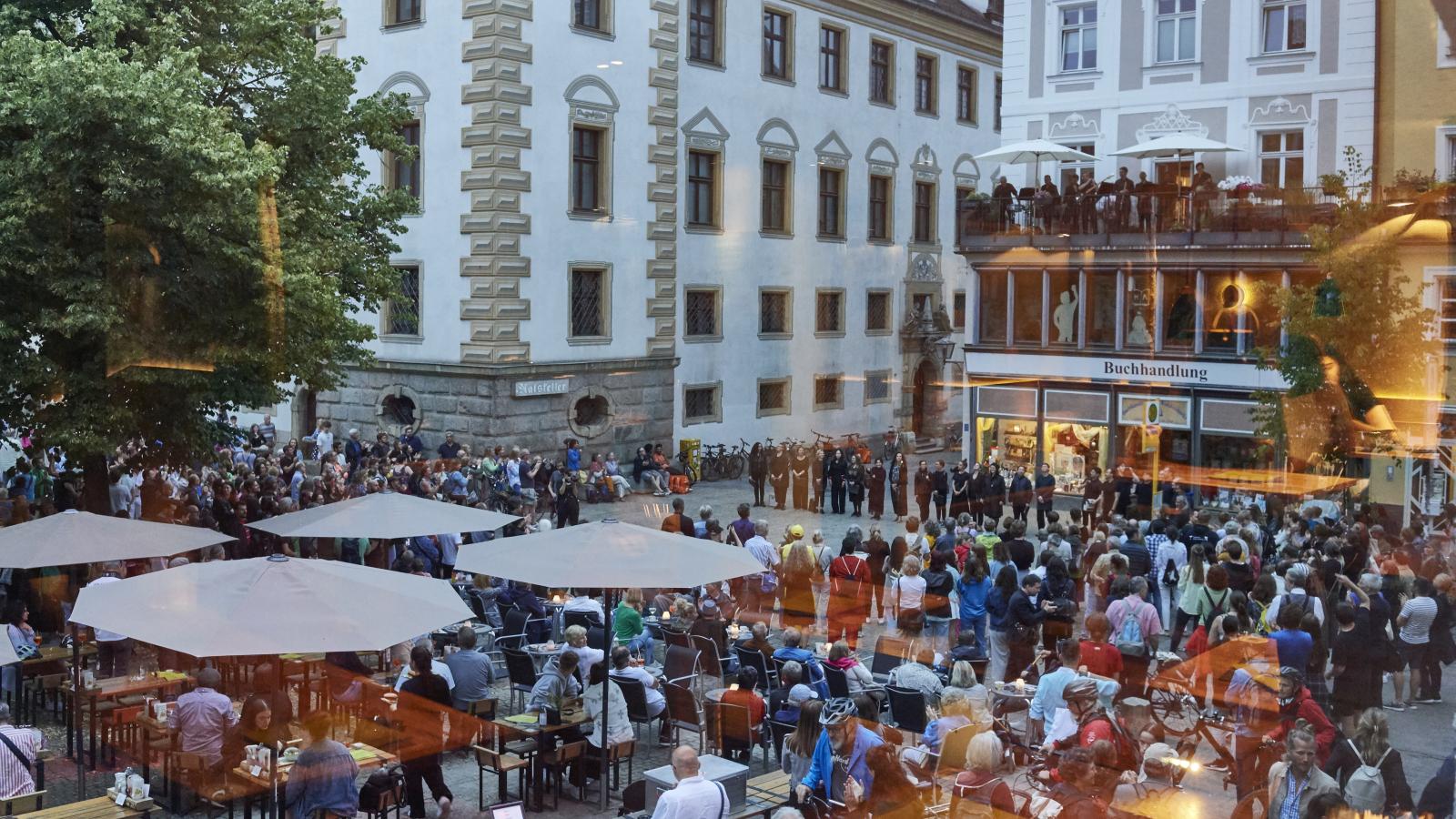 <strong> Der Wahrheit ein letztes Mal auf der Spur – Spielzeitende im Theater Regensburg </strong>