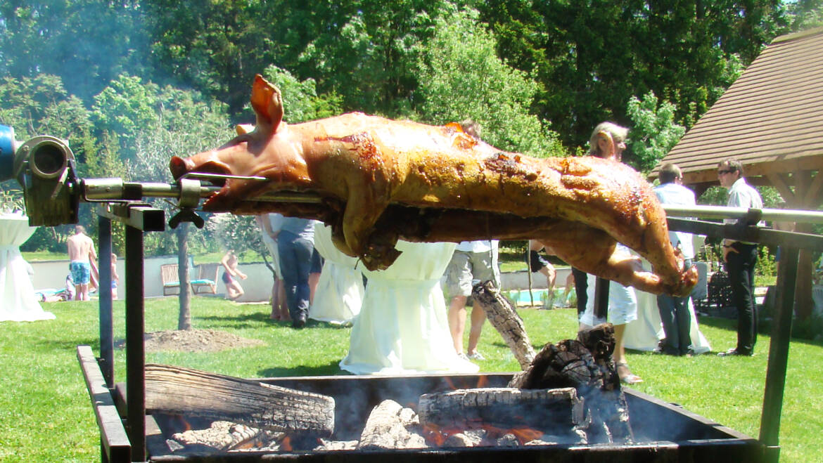 Cochon de lait à la broche