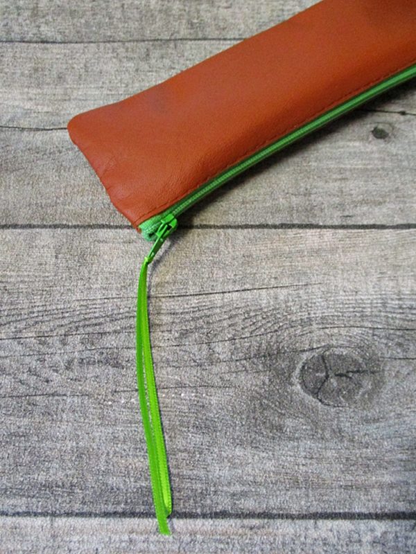 Federmäppchen Stiftemäppchen braun-hellgrün Leder - Ledertaschenmanufaktur