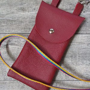 Gürteltasche Handyasche kirschrot Leder Magnetverschluss Karabiner - MONDSPINNE Ledertaschenmanufaktur