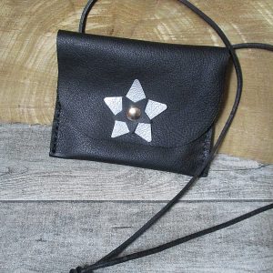 Brustbeutel Portemonnaie neck_pouch Leder schwarz-silber Sterne - MONDSPINNE® Ledertaschenmanufaktur