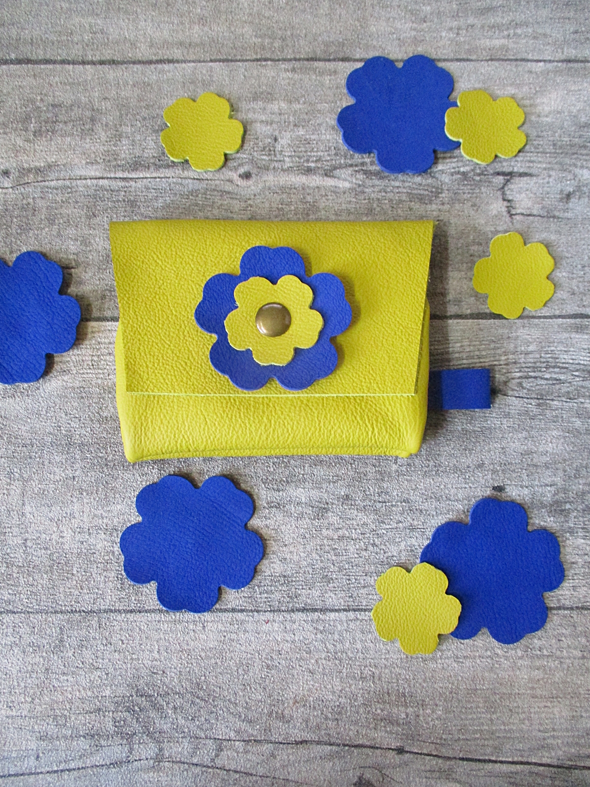Portemonnaie Ukraine gelb blau Leder Blume Magnetverschluss - MONDSPINNE® Ledertaschenmanufaktur
