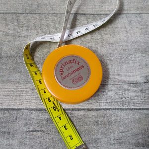 Rollmaßband Springfix hoechstmass mango gelb-weiß - LEDERTASCHENMANUFAKTUR