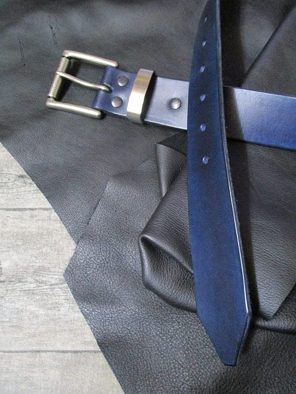 Gürtel 95 Leder 40mm dunkelblau-silber - MONDSPINNE® Ledertaschenmanufaktur