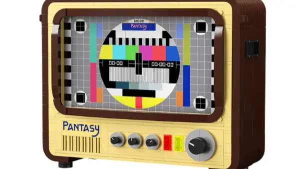 Merk : Pantasy, retro television. Lego-Compatibel, 682 steentjes