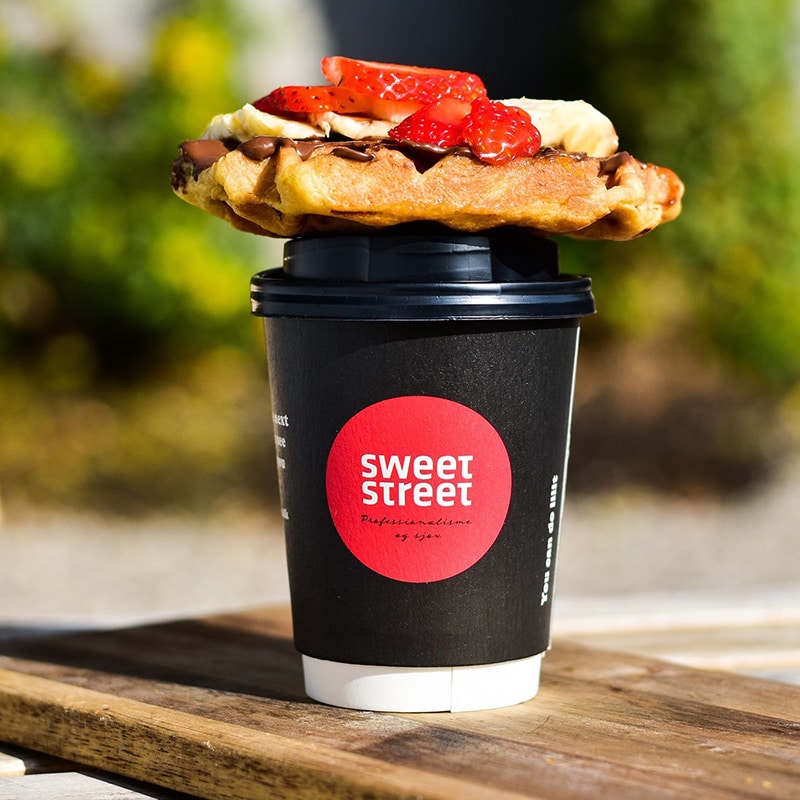 Kaffe og vaffel fra Sweetstreet