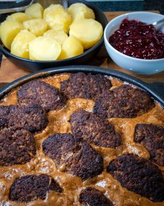 Gorgeous Fluffy Salisbury Steak with creamy sauce