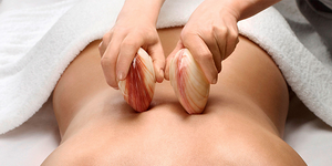 Le Massage aux coquillages (Chaud ou Froid)