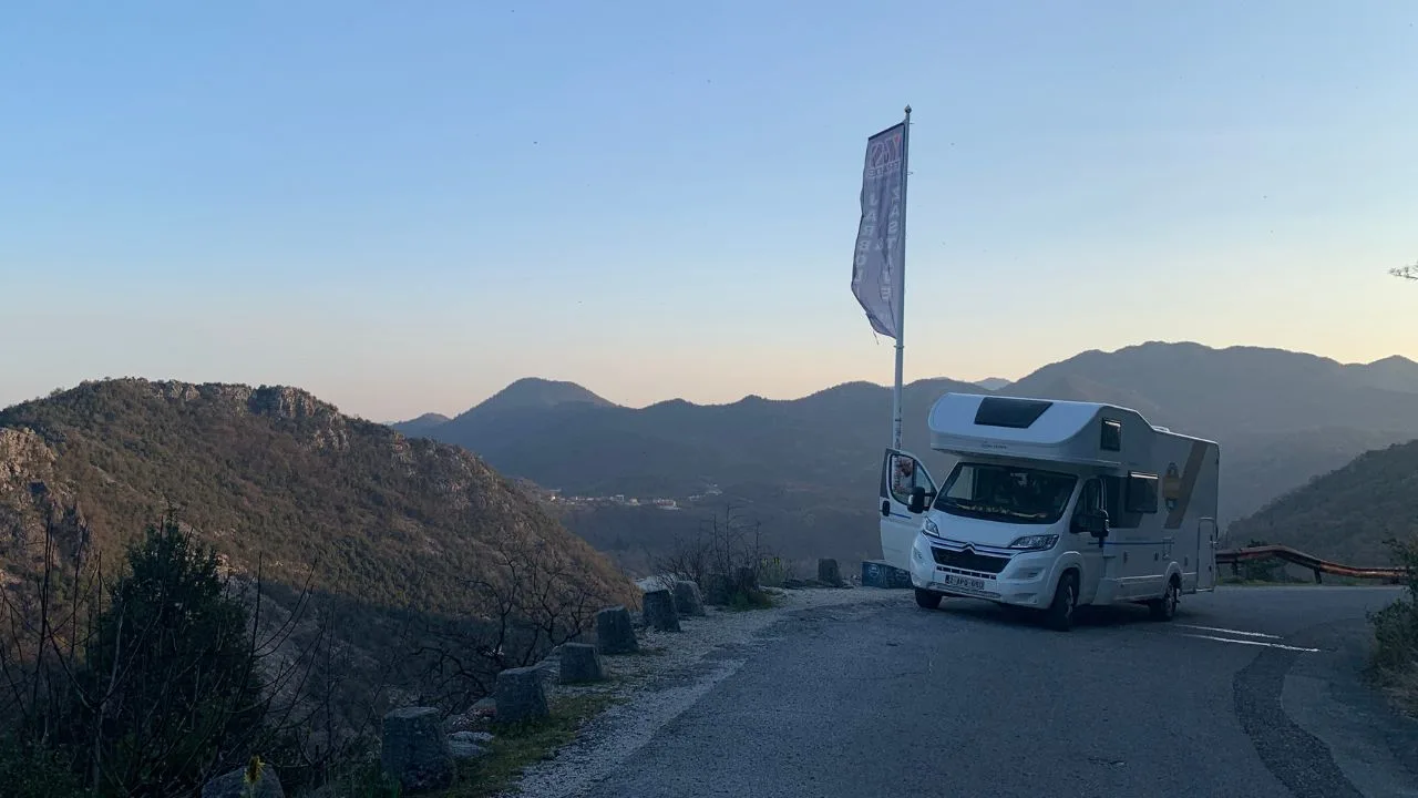Budget Voyage en Camping-Car : Combien Coûte un Tour d’Europe ?