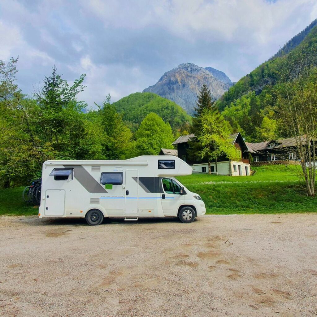 SLOVENIE CAMPING-CAR