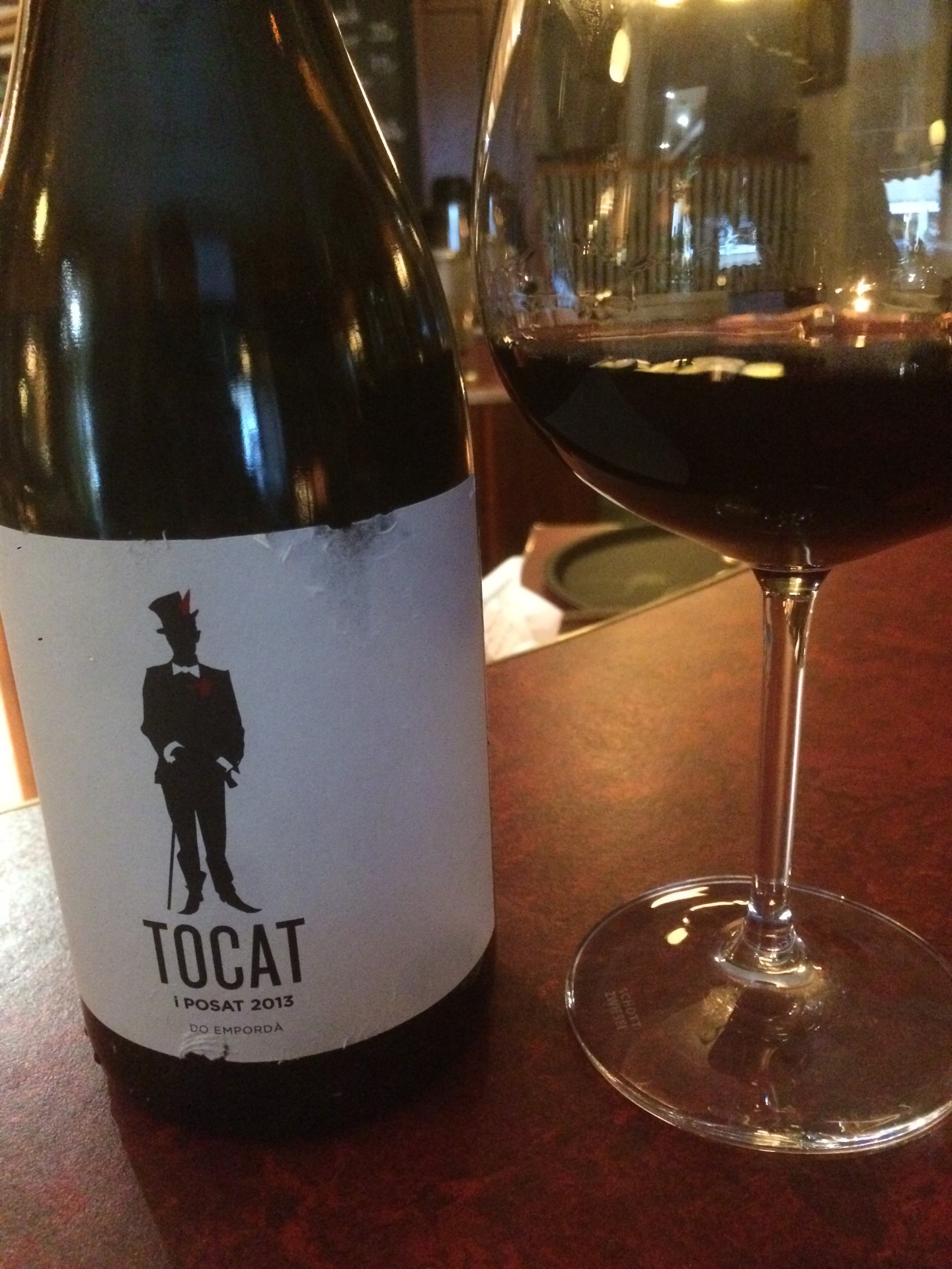 4.december 2018: Kjær & Sommerfeldt Vinbar: Hvid Bourgogne, elegant-brutal rød catalaner og enkeltmarks vintage portvin 🍷Og et Blaise Pascal-citat!