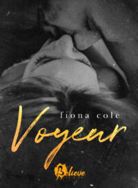 Recensione “Voyeur” di Fiona Cole