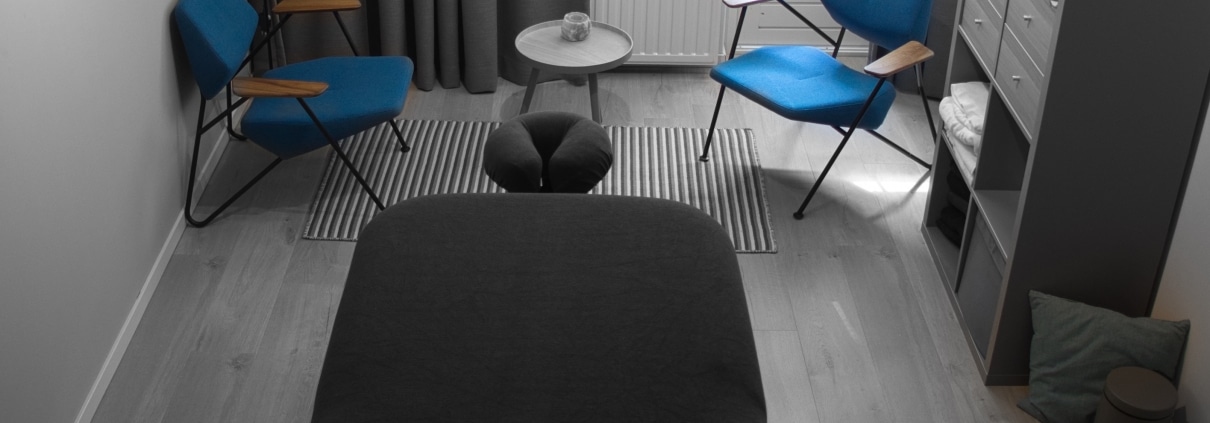 stoelen gesprek massageruimte