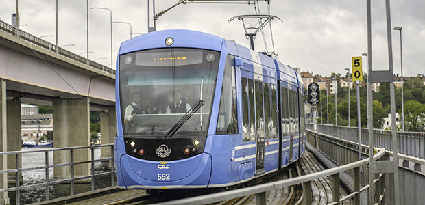 Vad gör Lidingö stad och SL för att säkerställa att trafikstart av Nya Lilla Lidingöbron kan ske snarast?