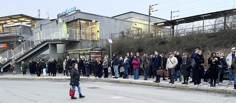 När öppnar bron? Ett hån mot stadshuset eller mot Lidingöborna?