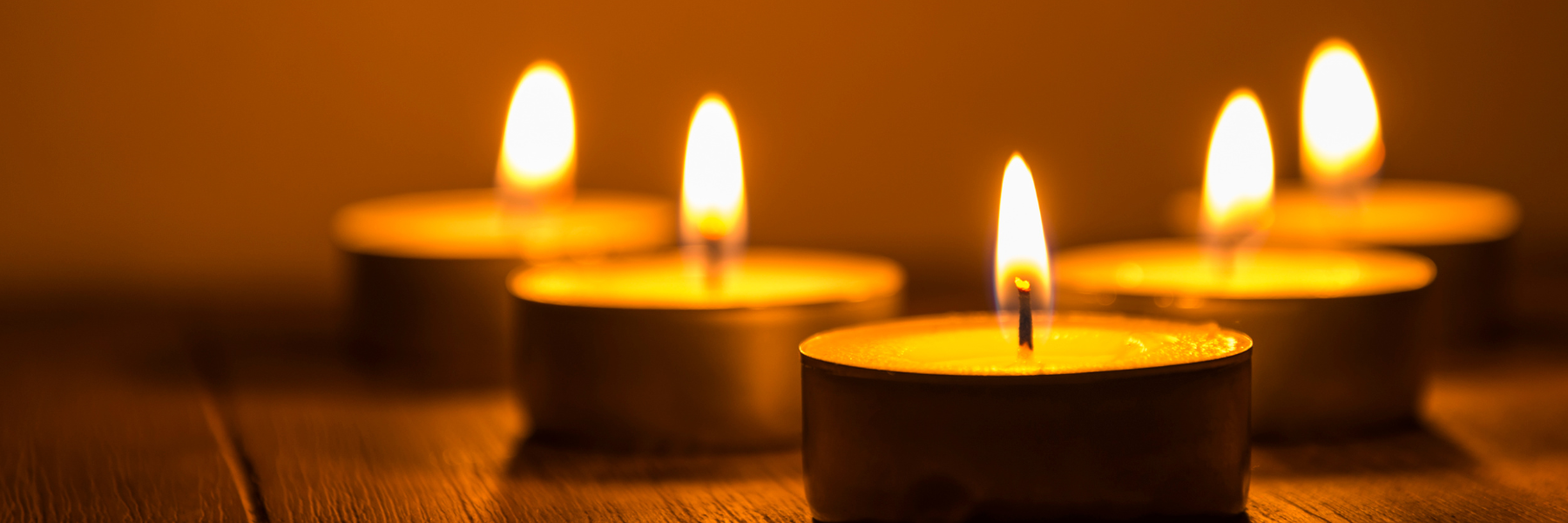 Do candles affect the indoor air?