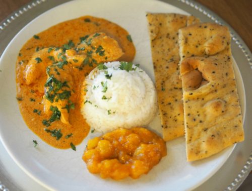 Chicken tikka masala klar til å spises