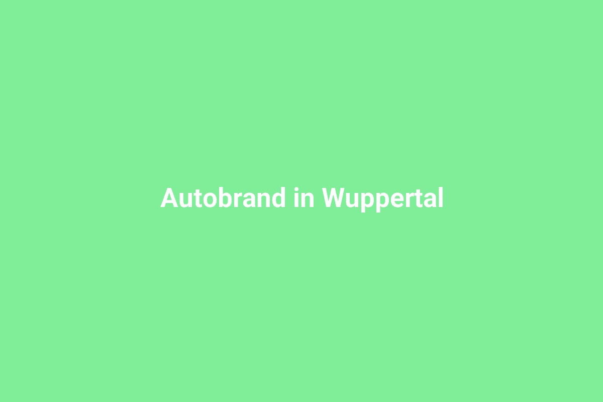 Autobrand in Wuppertal, Lindweiler, Autobeschriftung, moderne Fahrzeugwerbung, professionelle Autogestaltung.