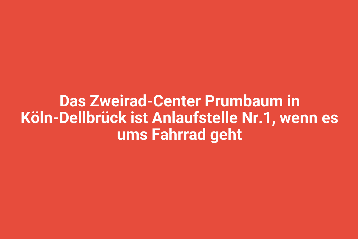 Fahrradfahrer am Zweirad-Center Prumbaum in Köln-Dellbrück, bekannt als Anlaufstelle Nr. 1 für Fahrradbedarf und Reparaturen.