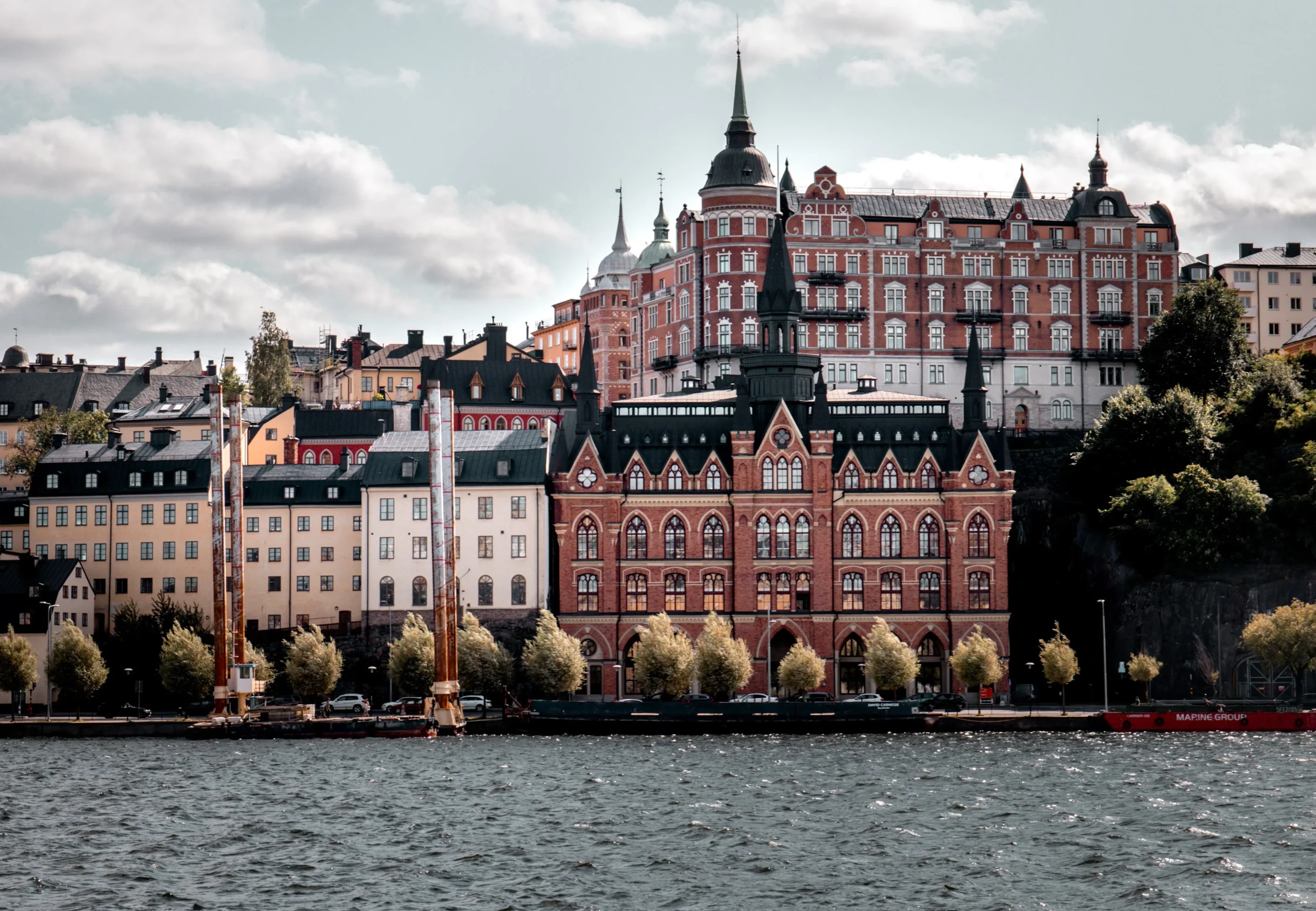 Köpa bostad i Stockholm