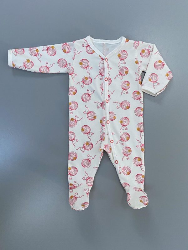Baby jumpsuit with red cats