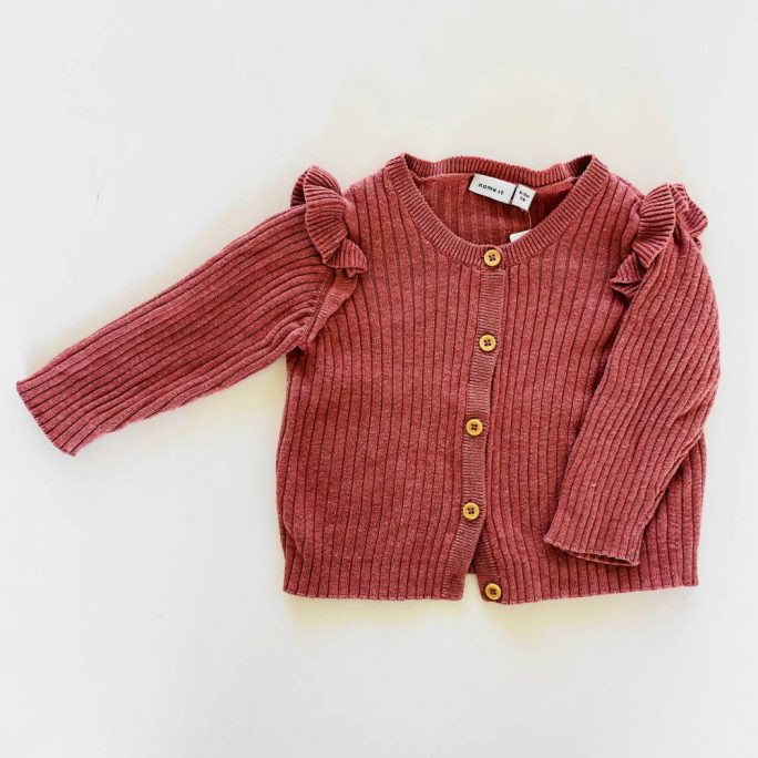 Name it 74:  Vest knopjes
