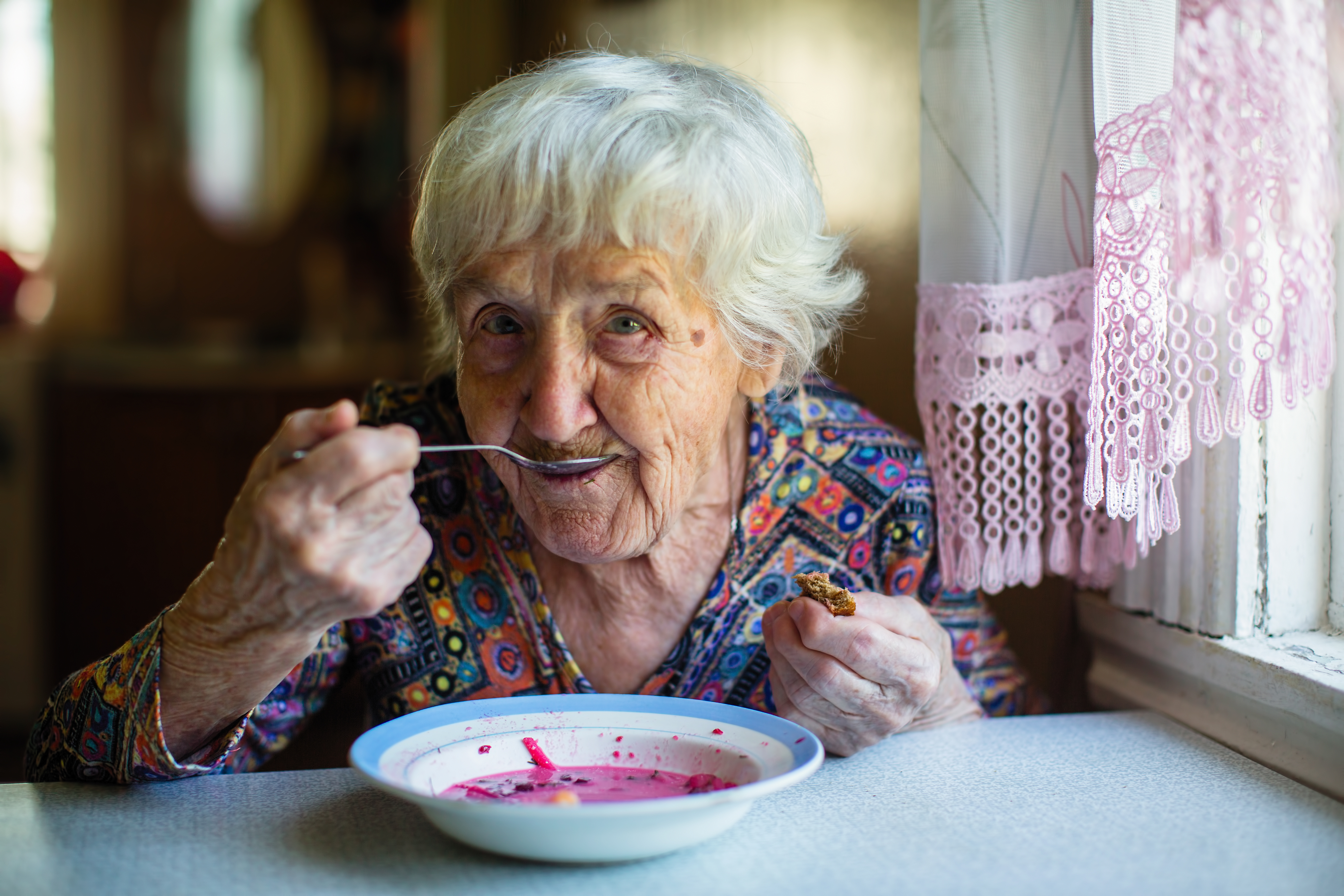 Ensamhet ligger bakom många fall av undernäring hos äldre