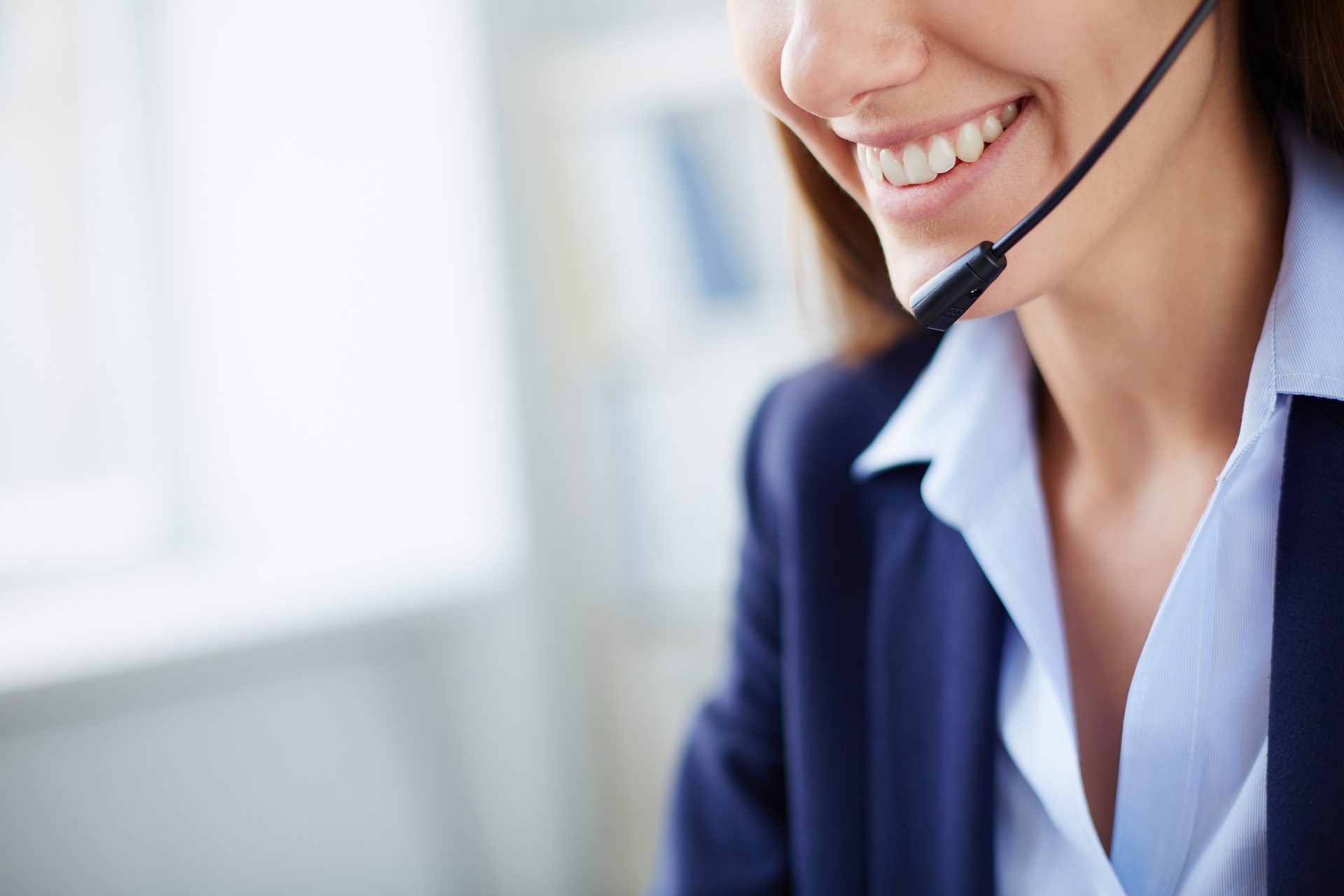 close-up-businesswoman-with-big-smile