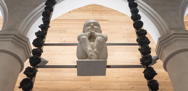 Kunstinstallatie in een kerk tijdens Open Monumentendag Middelkerke (C) Gemeente Middelkerke