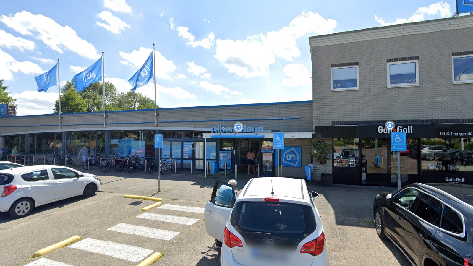 Klanten van Albert Heijn in Oostburg kunnen weer koopzegels en Air Miles sparen