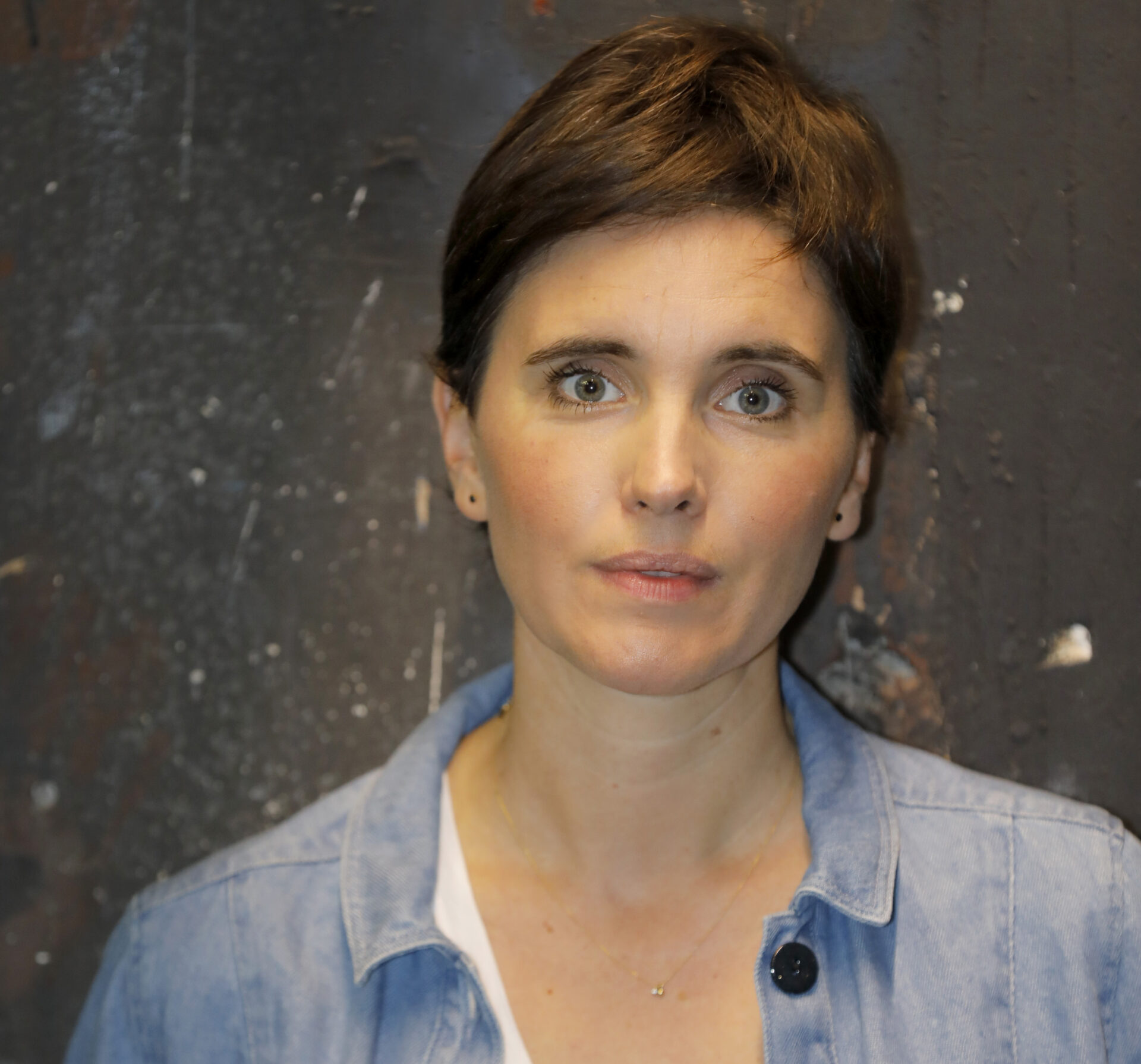 Julie Deliquet Avignon Julie Deliquet : "Huit heures ne font pas un jour" est "une pièce sur