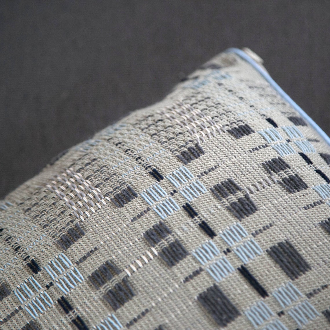 Hand Woven cushion - Vintage french fabric - Geometric design - Decorative cushion - Decorative pillow - Contemporary design -