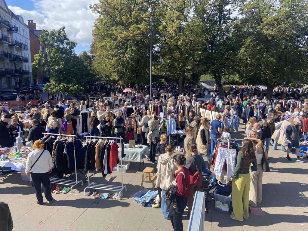 Enghave Plads loppemarked