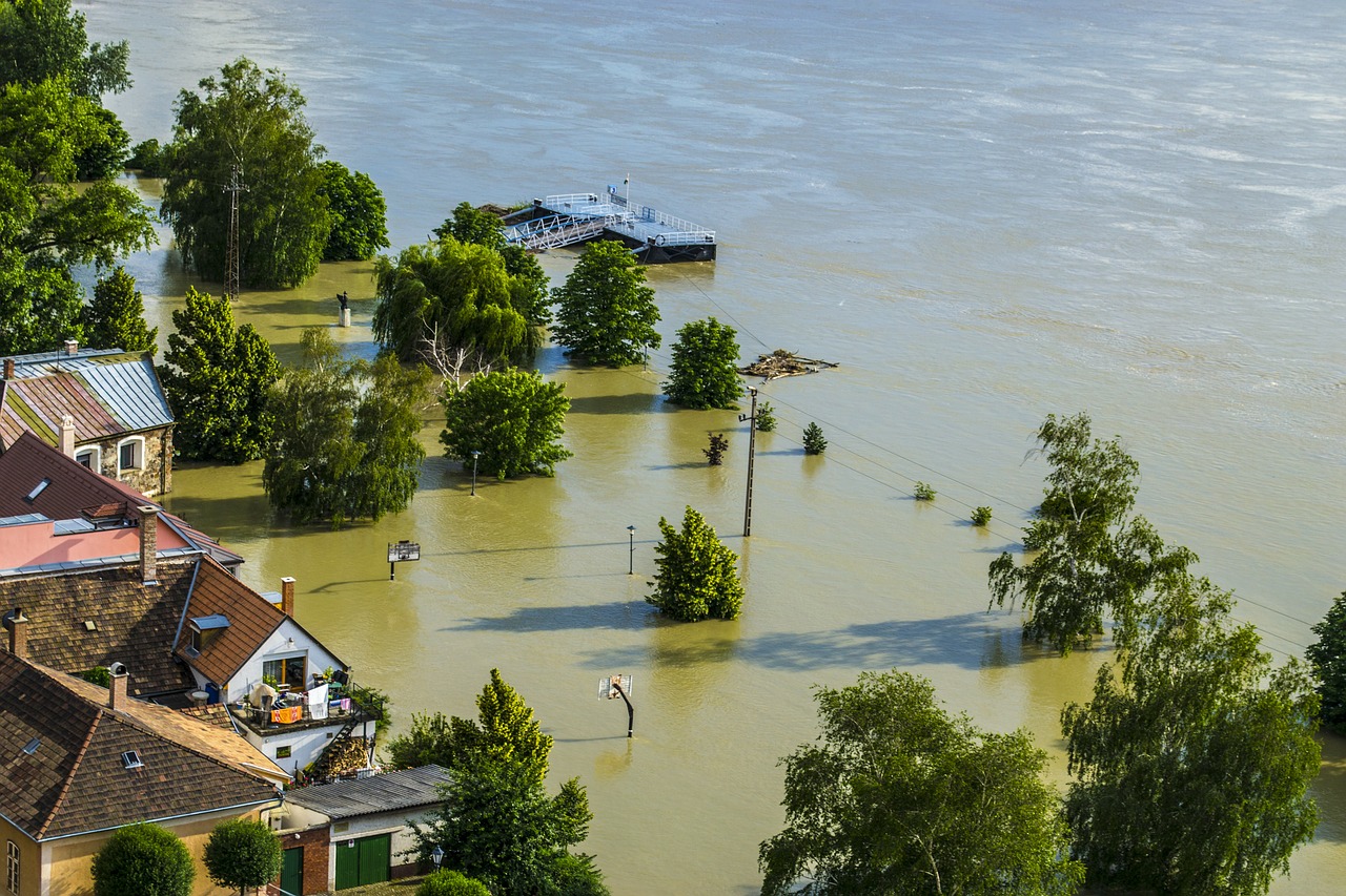 flood-139000_1280