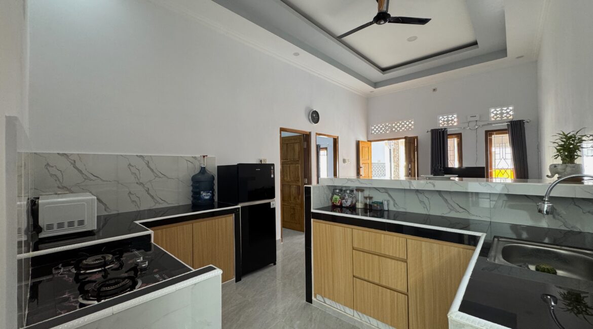 Charming 2-Bedroom Villa with Pool for Sale in Central Lovina – Walk to the Beach | Freehold (SHM)